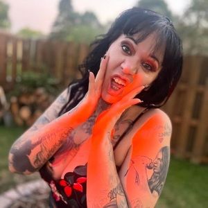 Meet your Posher, Kaydee